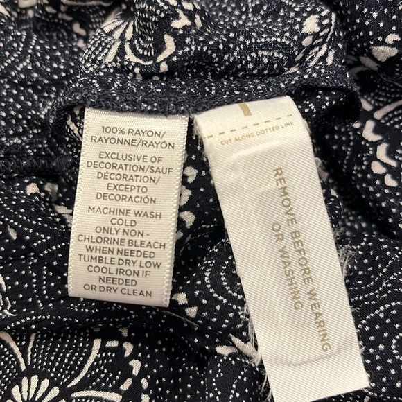 Loft Floral Embroidered Blouse Size XS - Picture 9 of 9